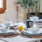 Apartament Feel - Alphonse Karr *