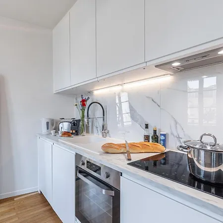 Feel - Alphonse Karr