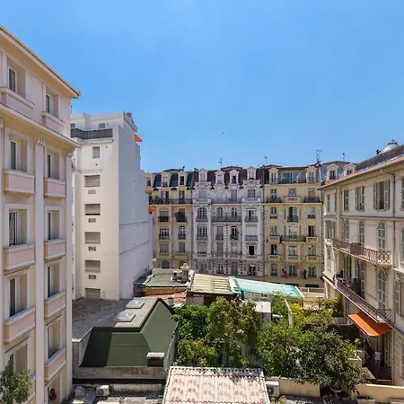 Apartman Feel - Alphonse Karr