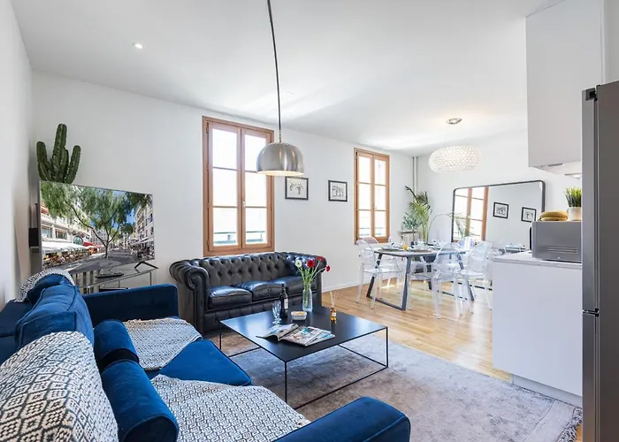Feel - Alphonse Karr Apartman *
