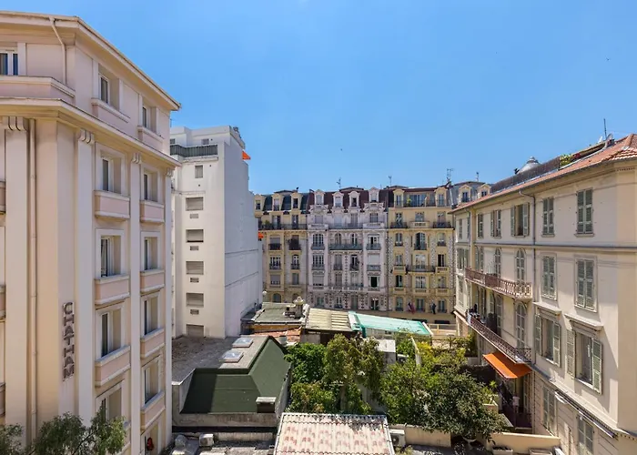 Apartman Feel - Alphonse Karr